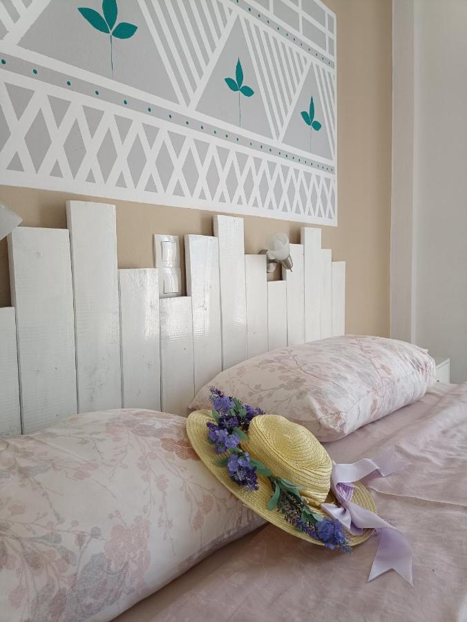 Meltemi Apartments Agia Marina  Dış mekan fotoğraf