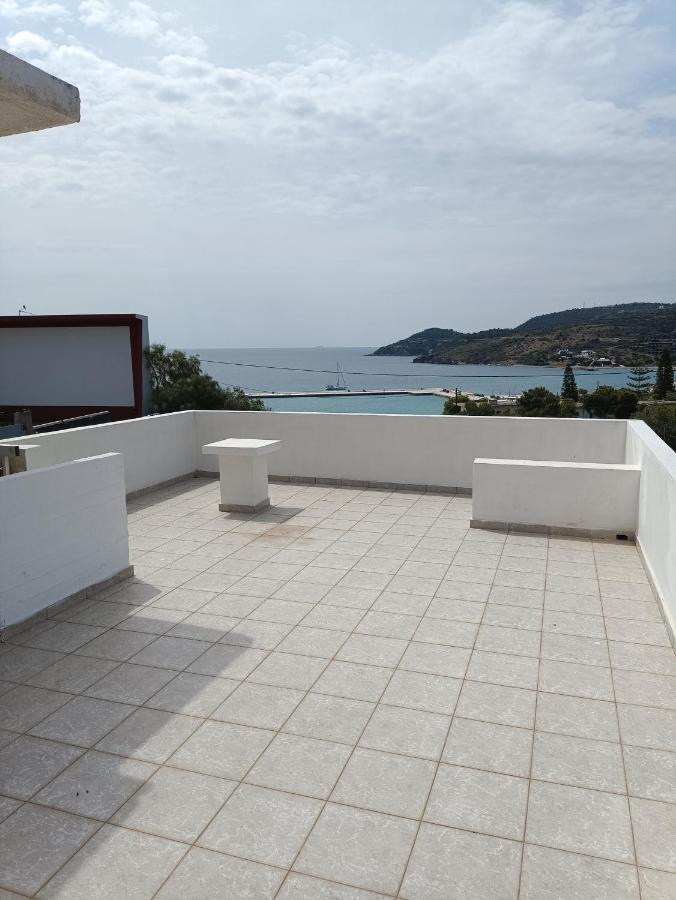 Meltemi Apartments Agia Marina  Dış mekan fotoğraf